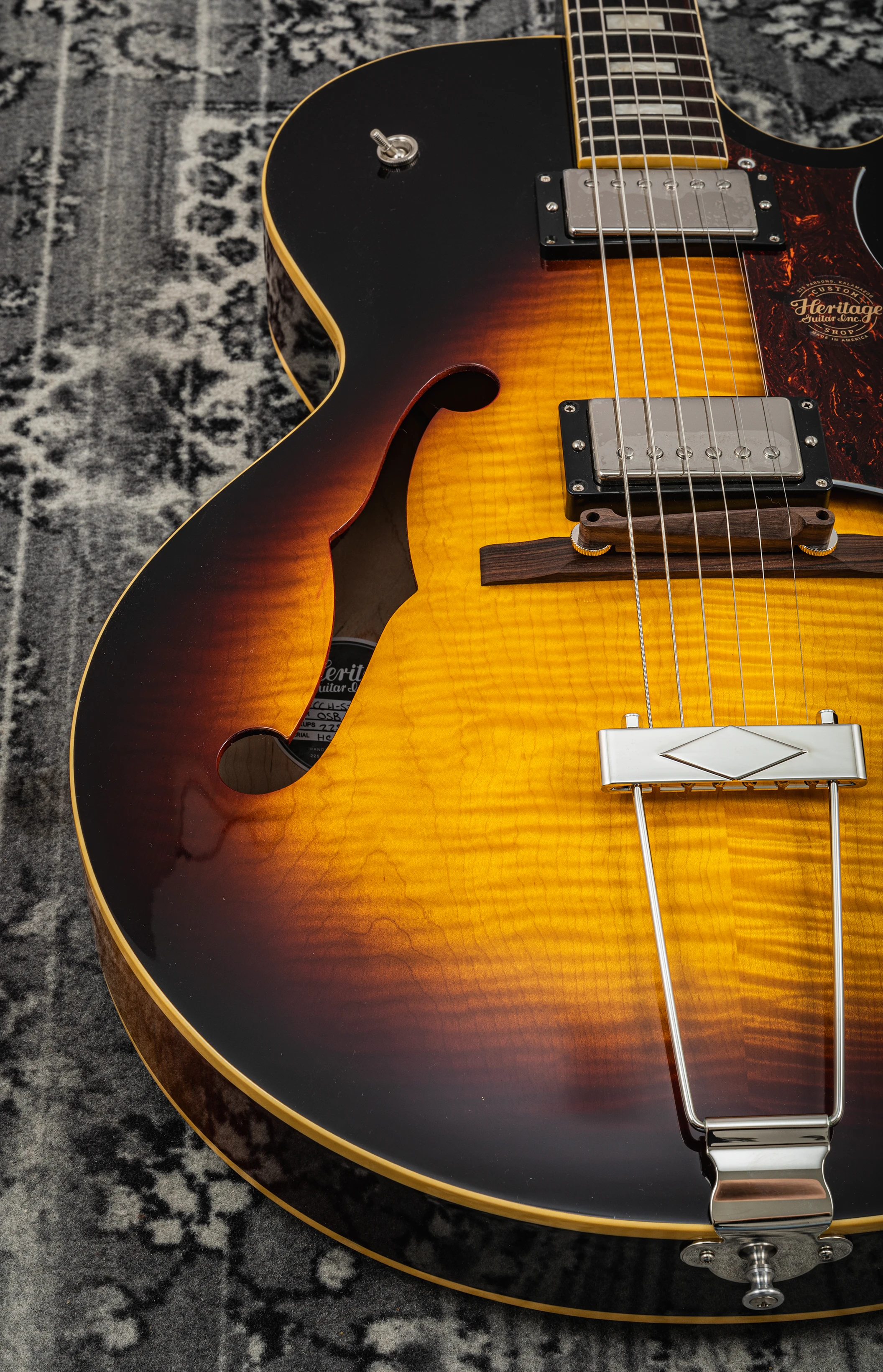 Heritage-H-575-Custom-Shop-Core-Collection-original-sunburst-10.png