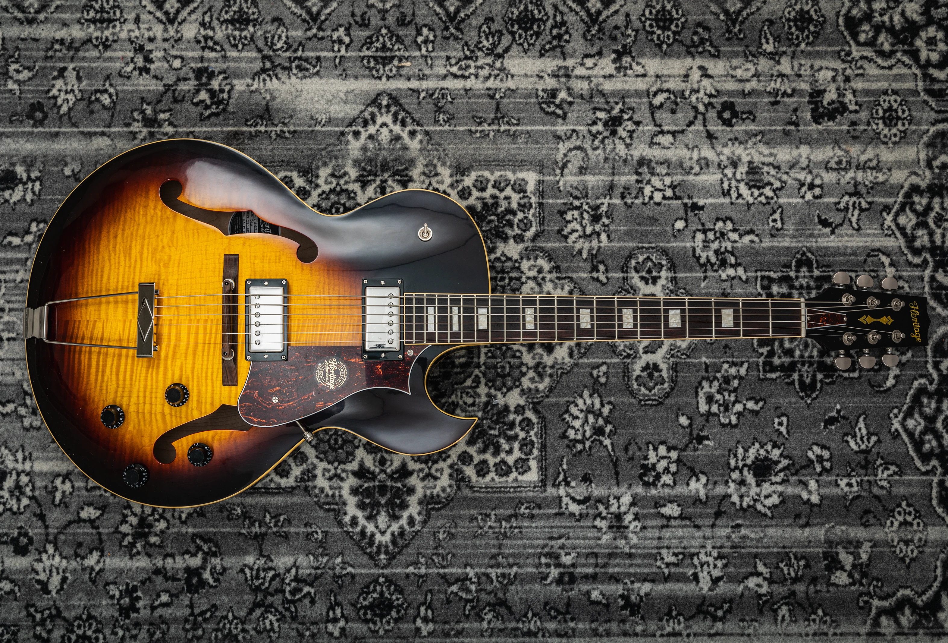 Heritage-H-575-Custom-Shop-Core-Collection-original-sunburst-12.png