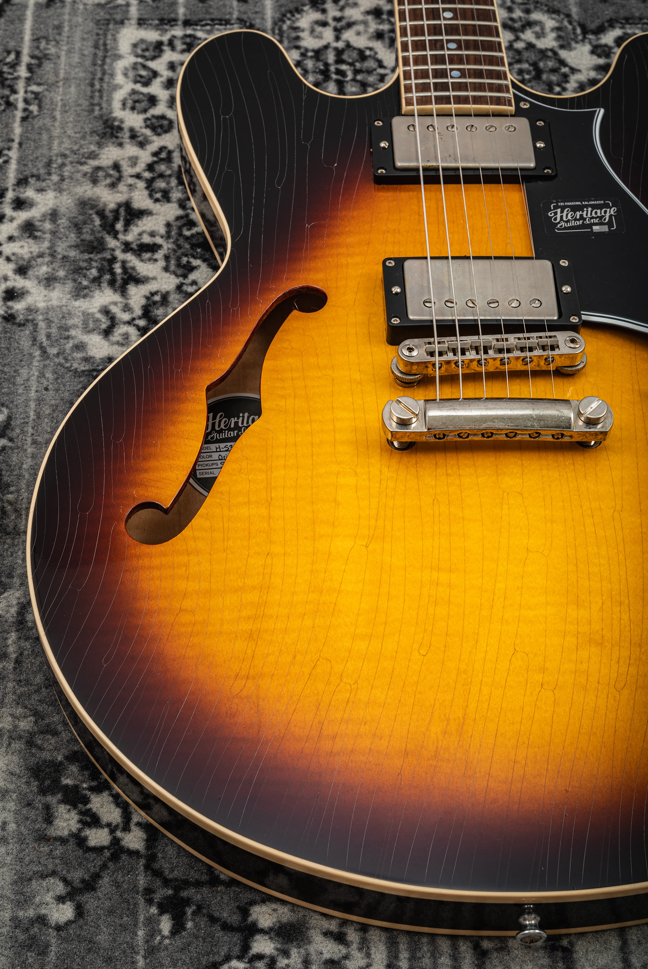 Heritage-H-535-Semi-Hollow-artisan-aged-original-sunburst-10.png