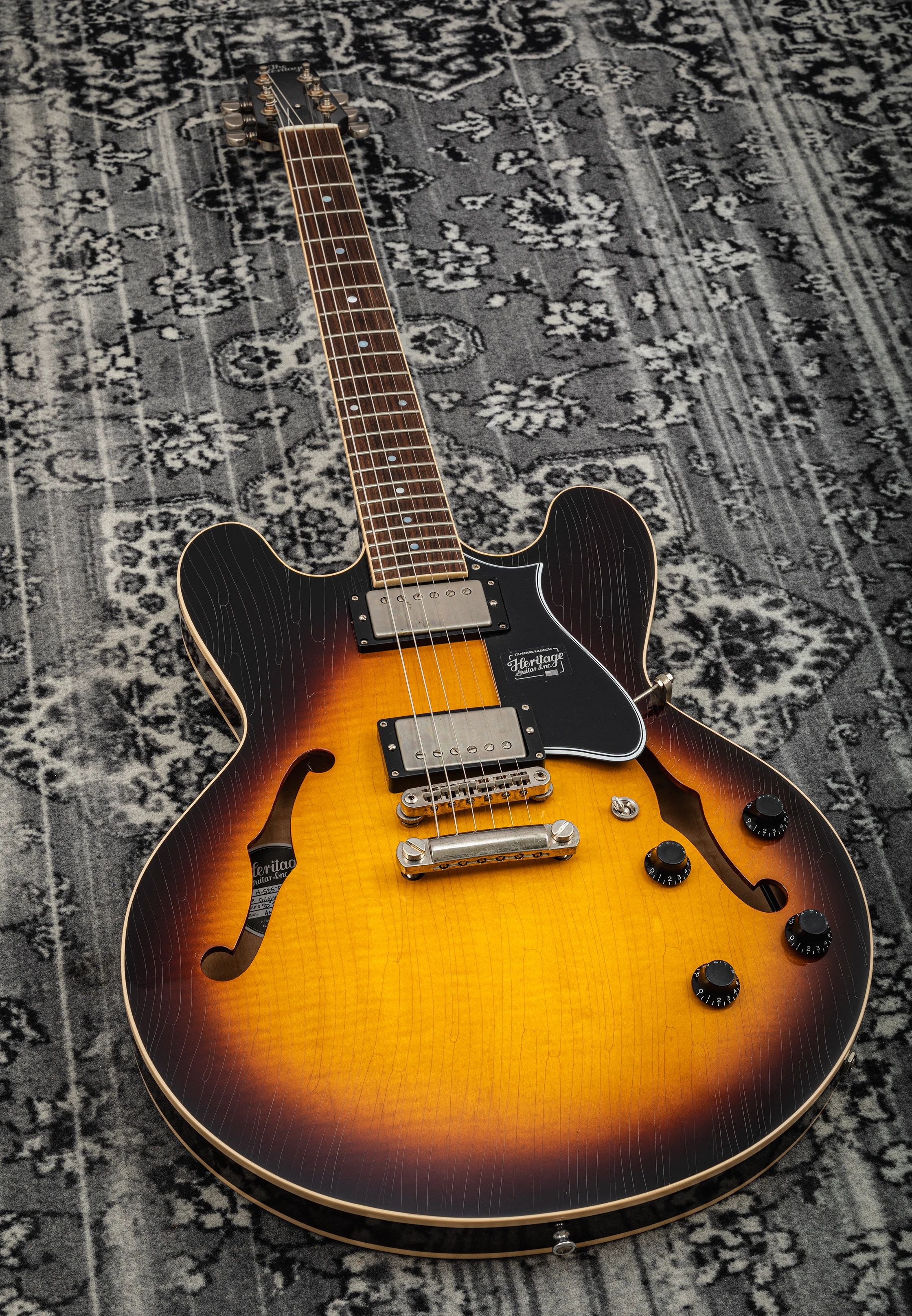 Heritage-H-535-Semi-Hollow-artisan-aged-original-sunburst-9.png