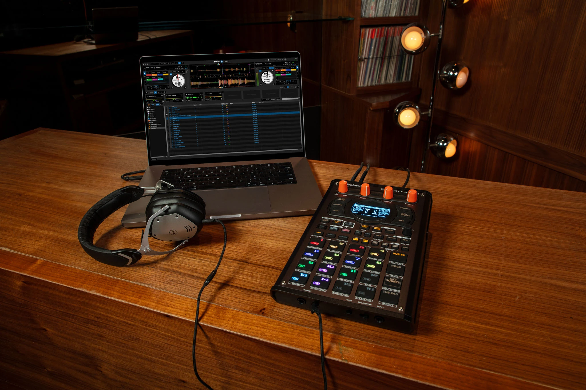 SP404MKII_v5.0_Serato-DJ-Studio_Update_Product_IMG_0022-2048x2048.jpeg