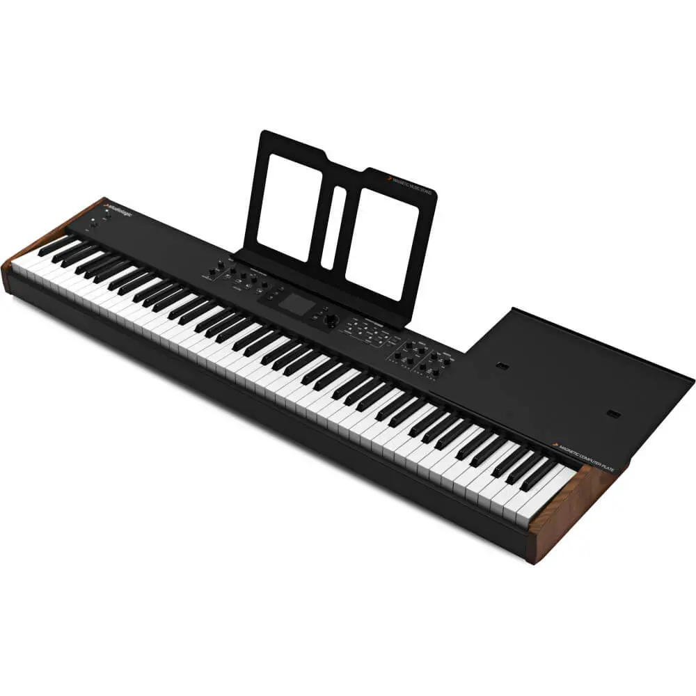 Computer_Plate-type_b_with_numax_piano.webp